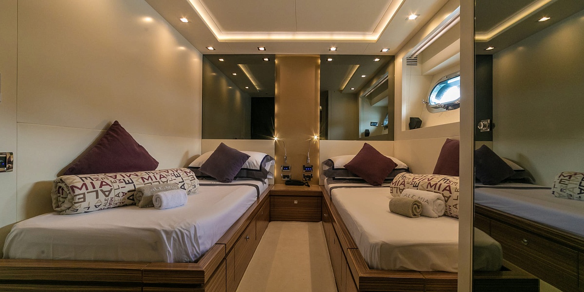 Аренда мега яхты 	Italcraft 105 Alemia В Италии